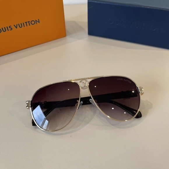 Louis Vuitton Gold and Black Aviator Sunglasses
